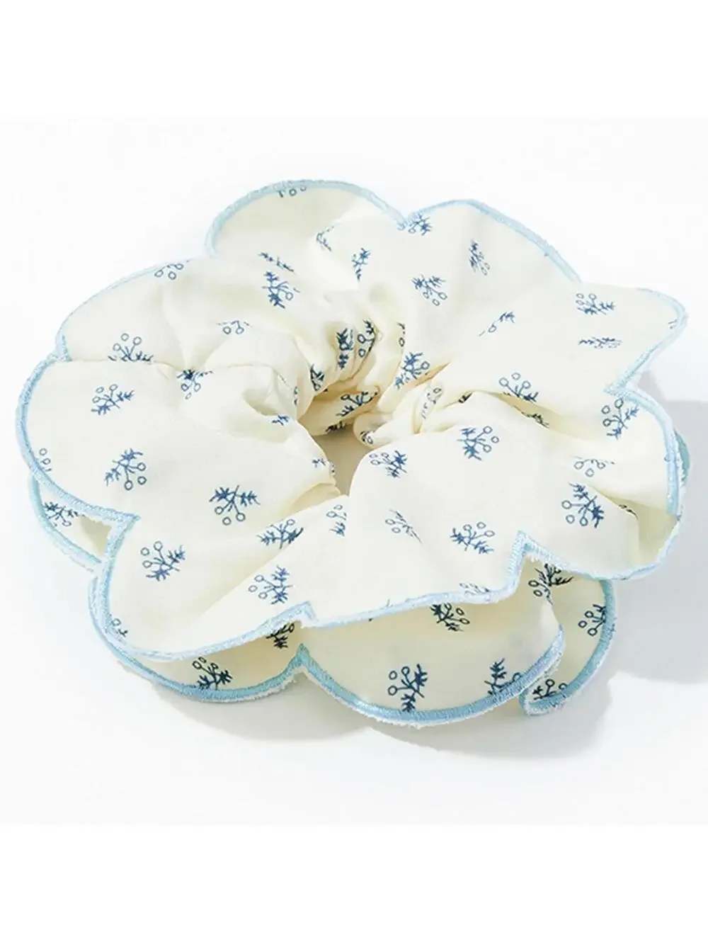 Pacsun Set of 2 Ditsy Floral Eyelet Hair Scrunchie NWT Cream Blue
